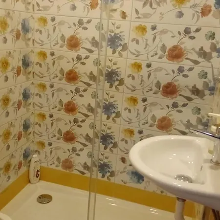 East 1 & 2 ナポリ